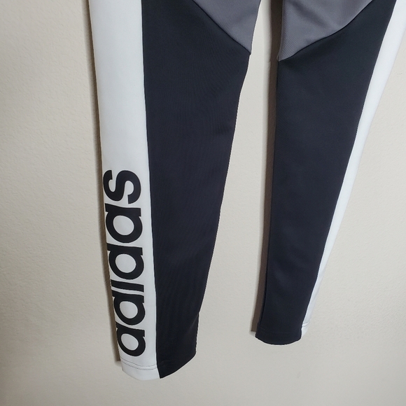 Adidas Designed 2 Move Black Color Block Graphic Logo High Rise 7/8 Leggings - Picture 9 of 12